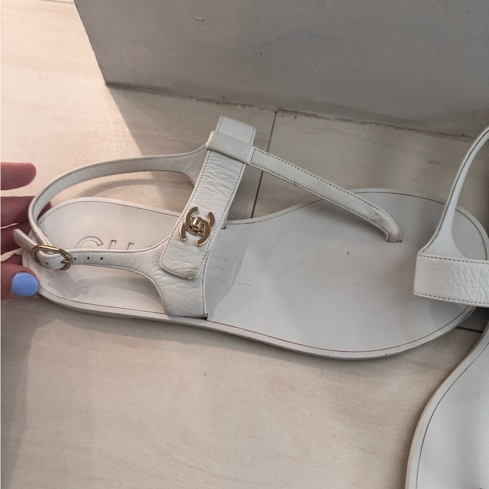 CHANEL White Minimalist Sandals - Picture 2 of 5